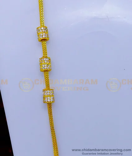 Side hot sale locket mangalsutra